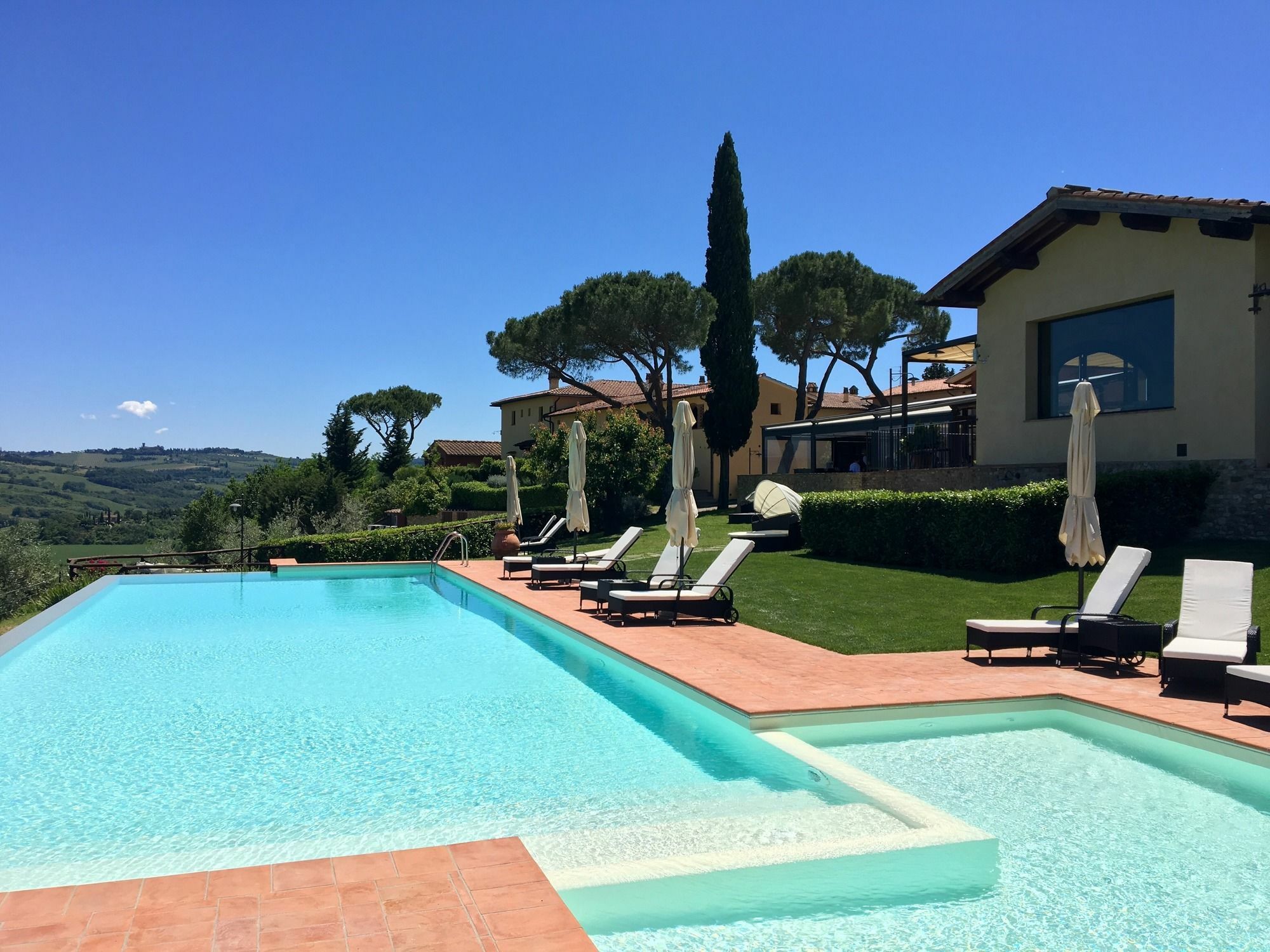 Borgo Divino *