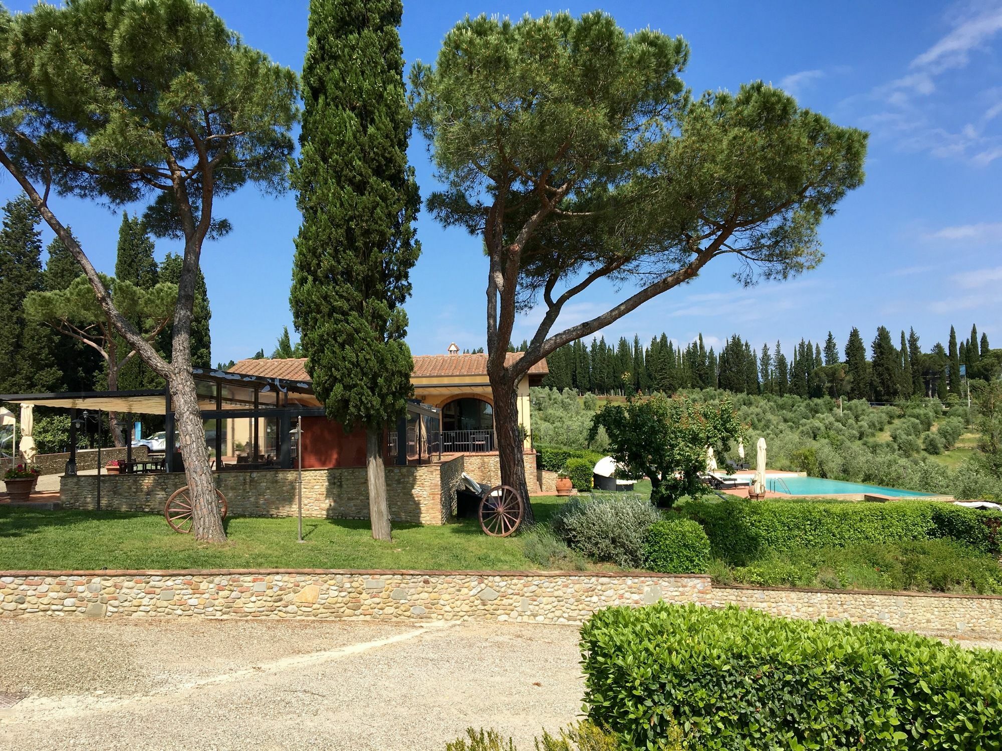 Alloggio per agriturismo Borgo Divino *