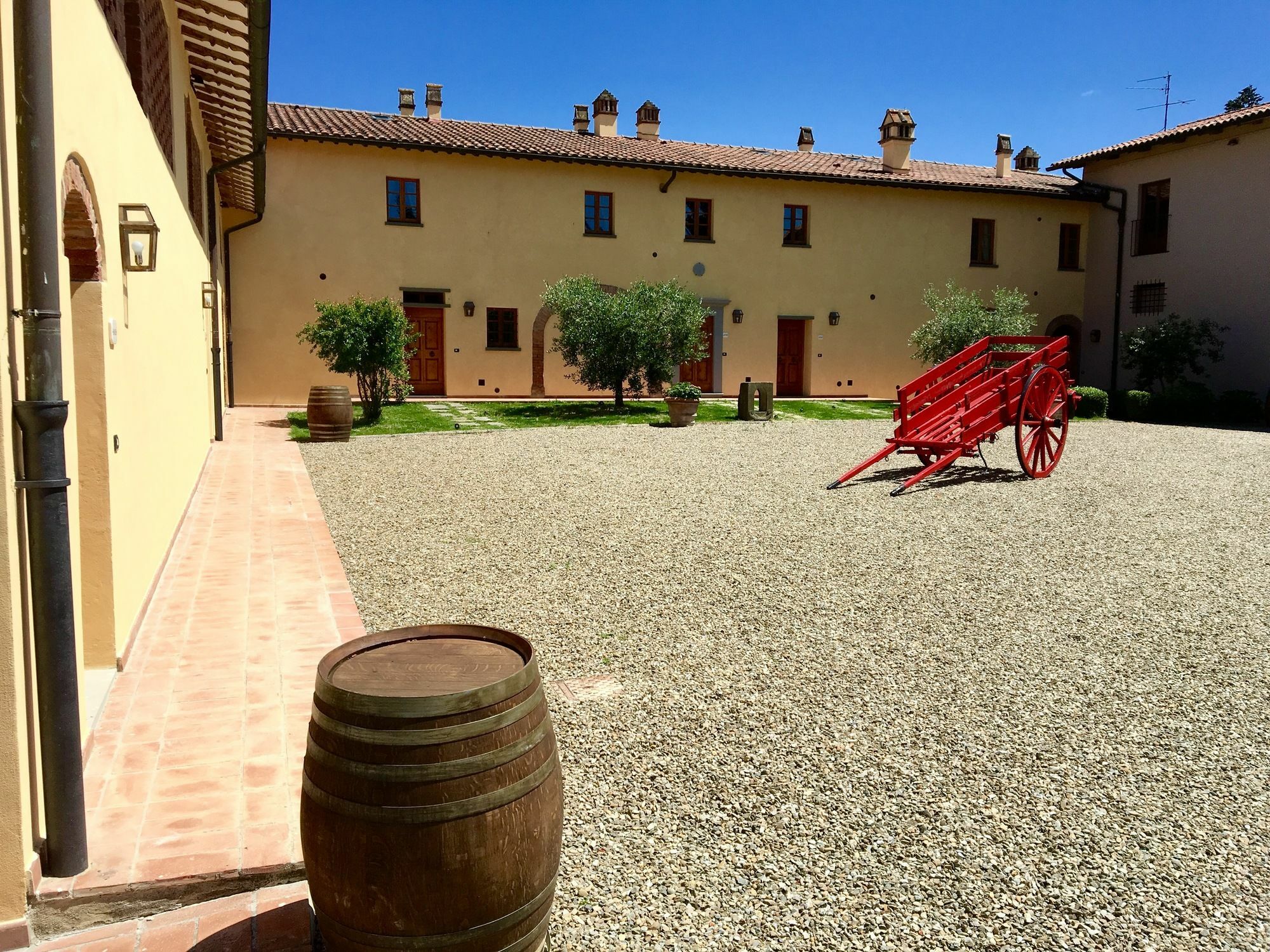 Alloggio per agriturismo Borgo Divino *